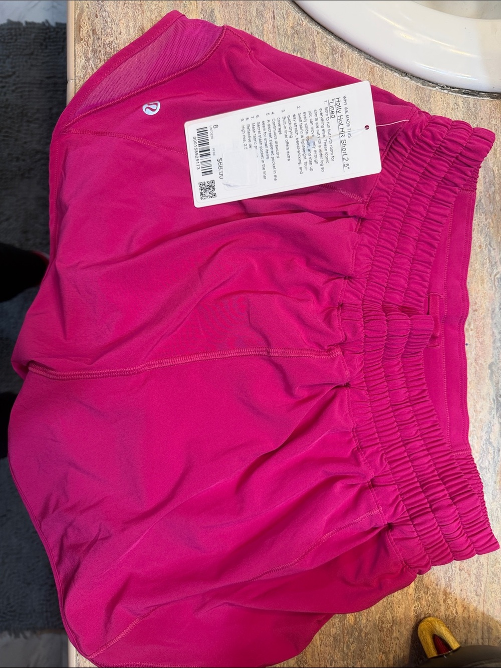 lululemon athletica - HOTTY HOT HR SHORT 2.5” Women's Fuchsia Athletic Shorts